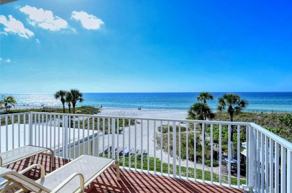 Laplaya 201C Breathtaking Gulf Panorama From This Corner End Unit With A Private Stairway To The Beach Longboat Key Luaran gambar